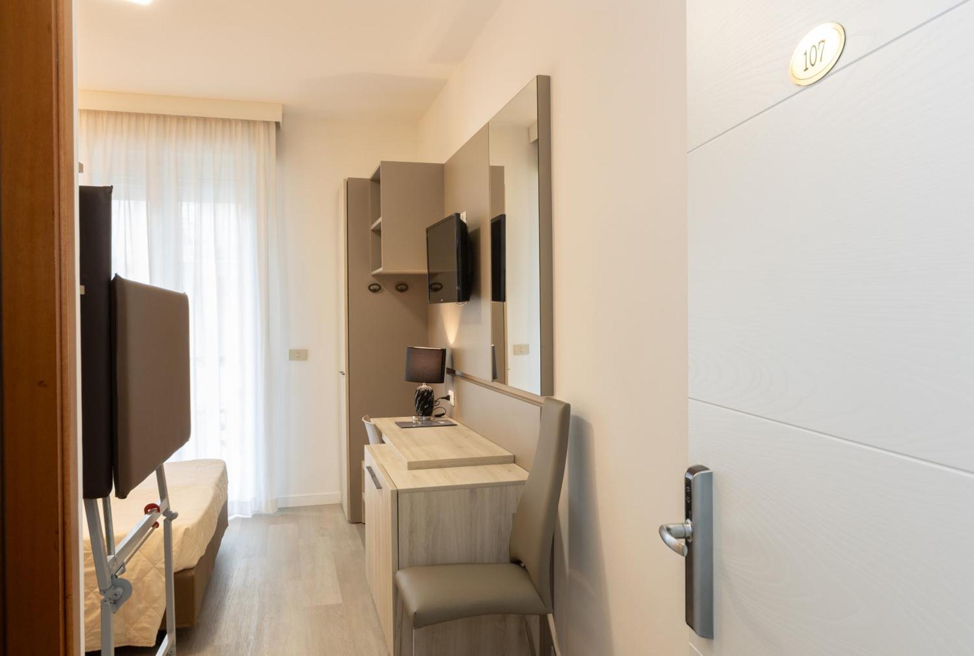 Hotel & Aparthotel Carinthia S Lido di Jesolo Exterior photo
